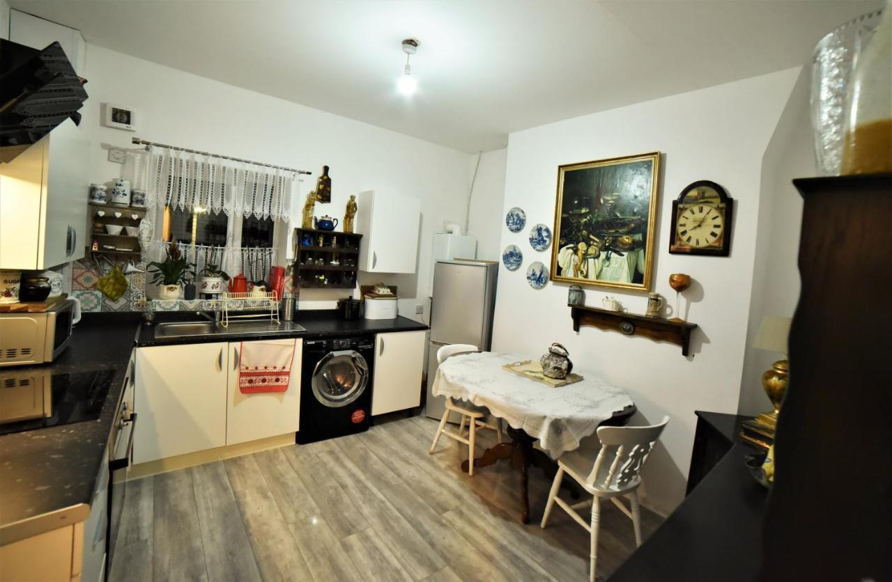 The Beauty Rooms Bnb Liverpool Dış mekan fotoğraf